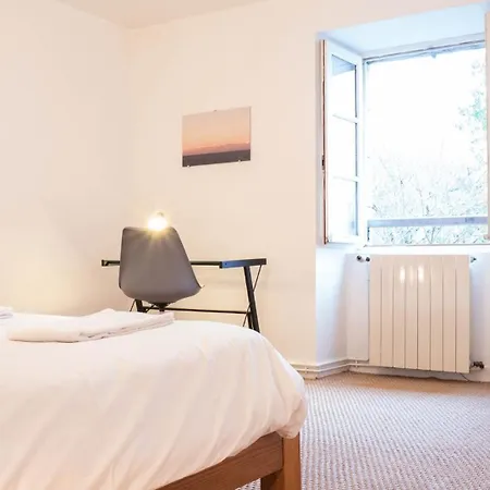 Le Moulin Du Clain - Jolie Maison A Hotell 3*